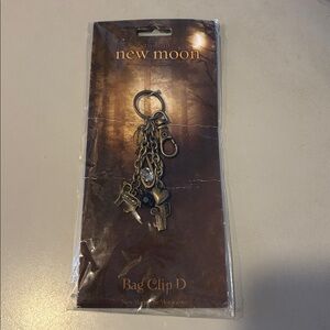 New moon Twilight bag clip brand new never used still in rapper